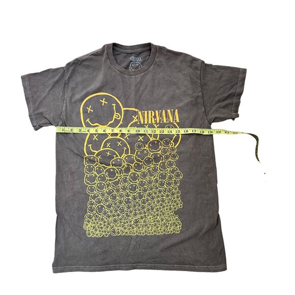 Nirvana Graphic Print 90s Band Short Sleeve Faded T-Shirt Olive Green Sz Medium - Picture 5 of 7